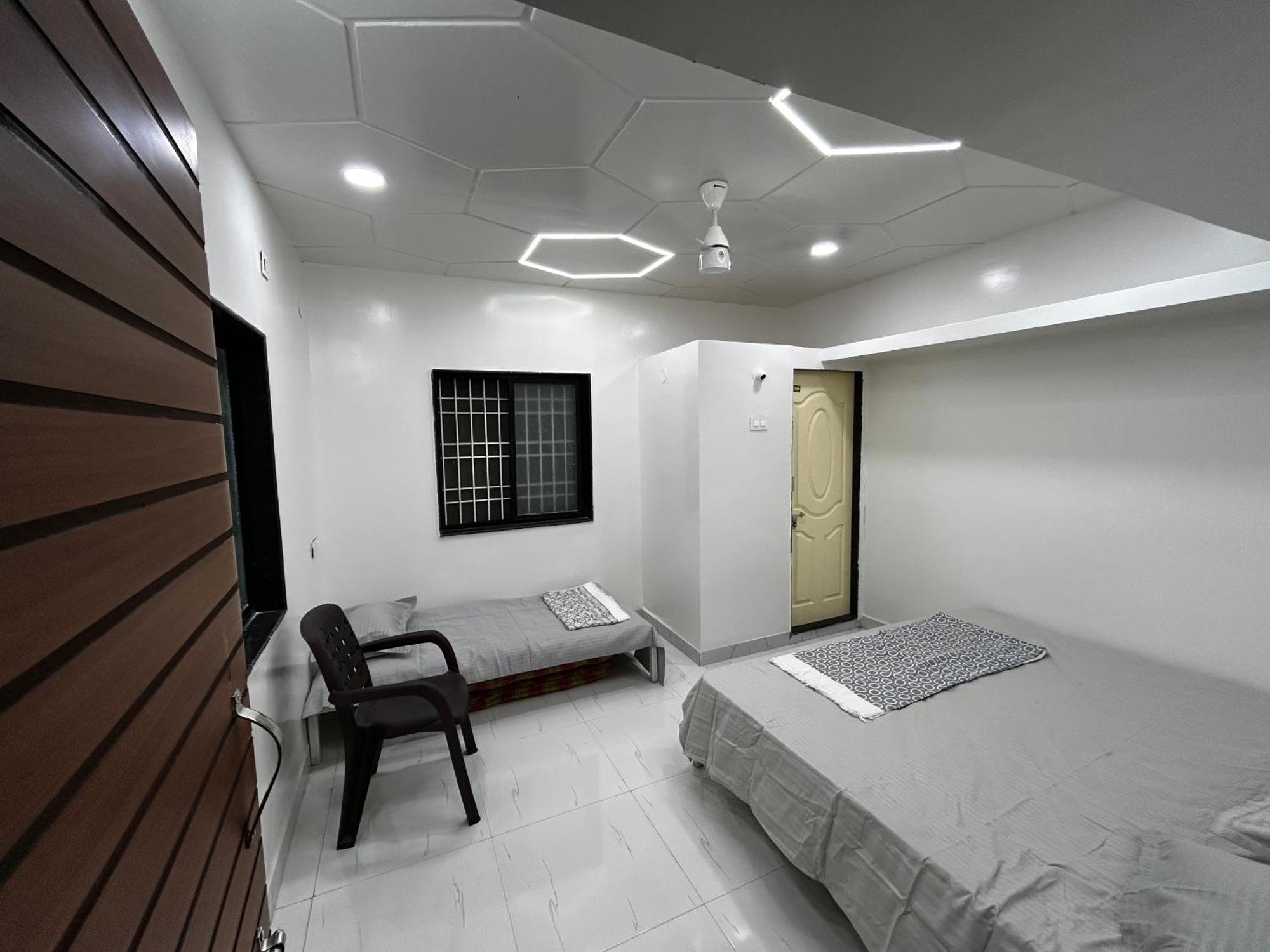Vatavriksha Guest House,Akkalkot Akalkot 외부 사진