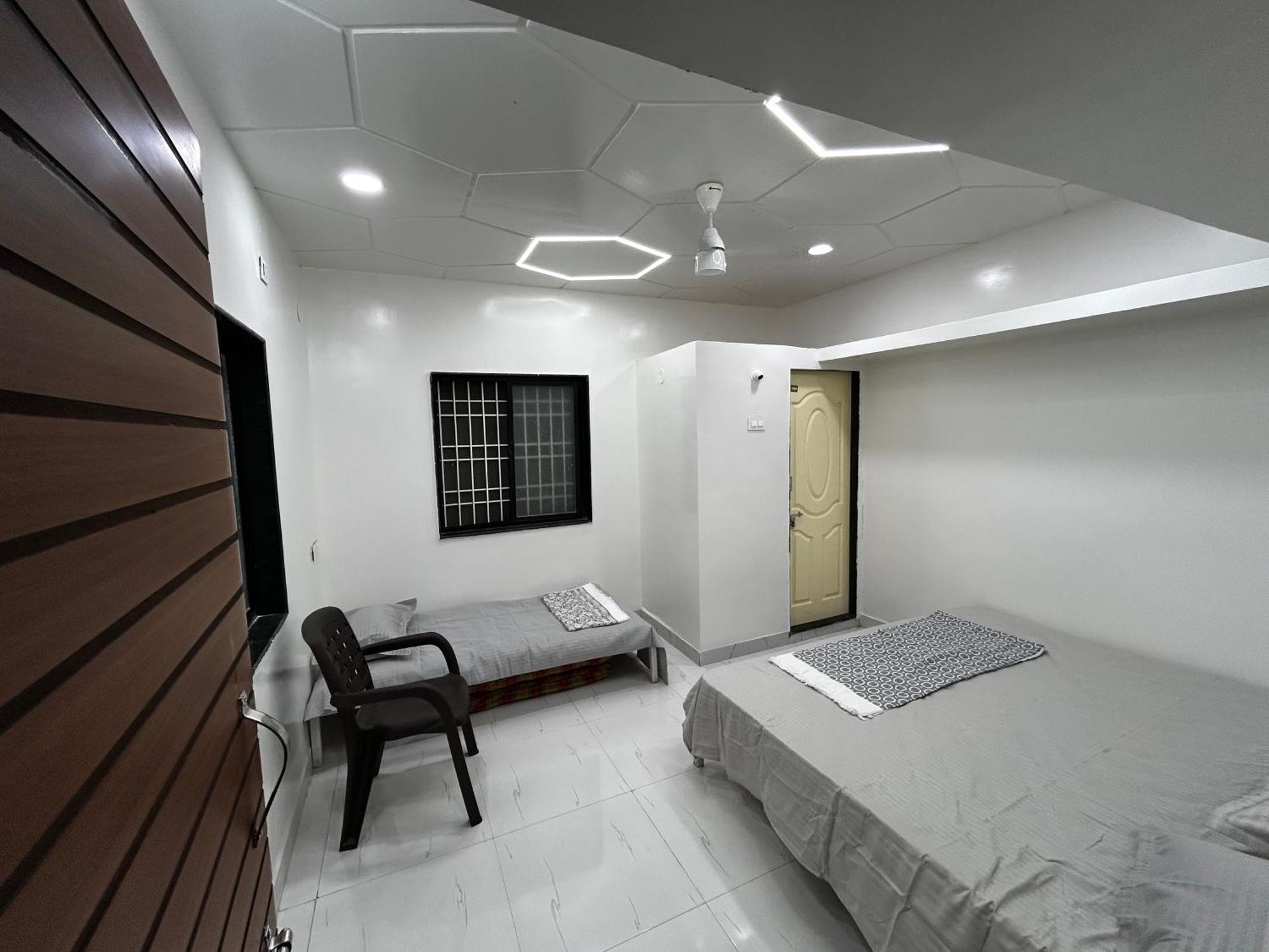 Vatavriksha Guest House,Akkalkot Akalkot 외부 사진
